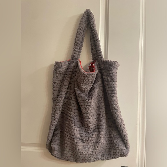 Minky Mama Carryall Tote Bag - Picture 2 of 2